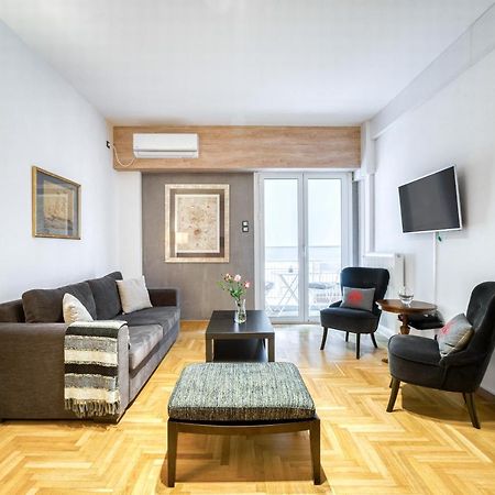Delightful Stylish Two Bedroom Condo In Hip Area Of Central Atina Dış mekan fotoğraf